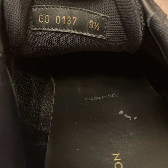 Mens Authentic Louis Vuitton Run Away Sneaker! Size 9.5! - Picture 10 of 11